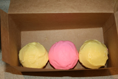 White cupcakes, vanilla buttercream icing