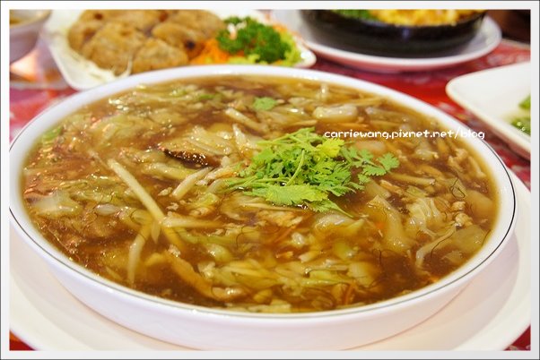 【台中合菜餐廳】三嘴滷懷舊餐廳。好吃的台菜，有一種吃辦桌的FU~