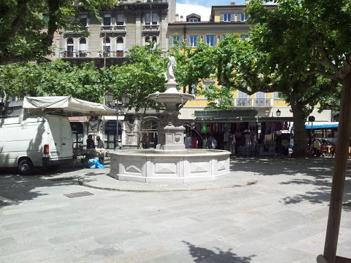 Fontana Di Piazza Garibaldi, Trieste