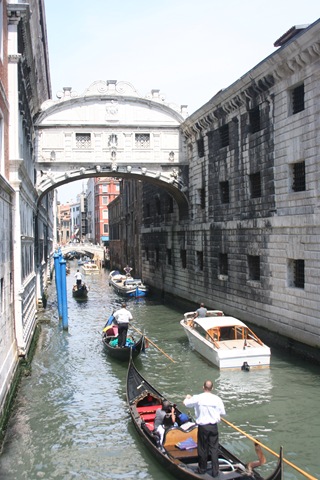[Venice1008.jpg]