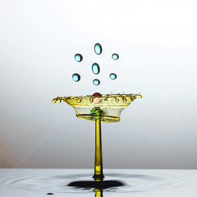 No Title by Parjiyo Suwardi - Abstract Water Drops & Splashes