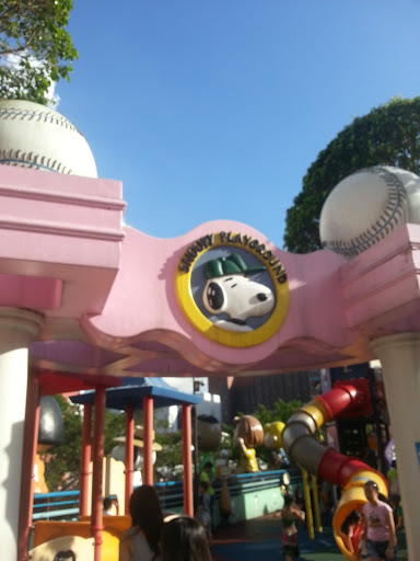 Snoopy Playground