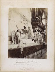 Monument voor Canova in de Basilica di Santa Maria Gloriosa dei Frari in Venetië