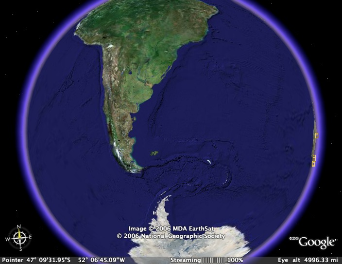 Relationship of the Antarctic Peninsula to the continent of South America. Between lies the Drake Passage.