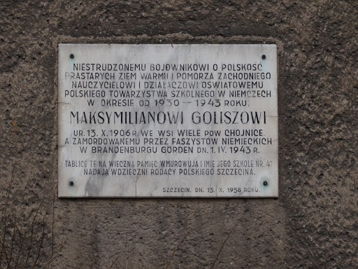 Tablica Pamiątkowa Maksymiliana Golisza