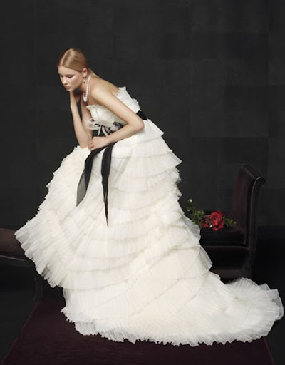 Wedding Dress: Model Photo Gallery 2009