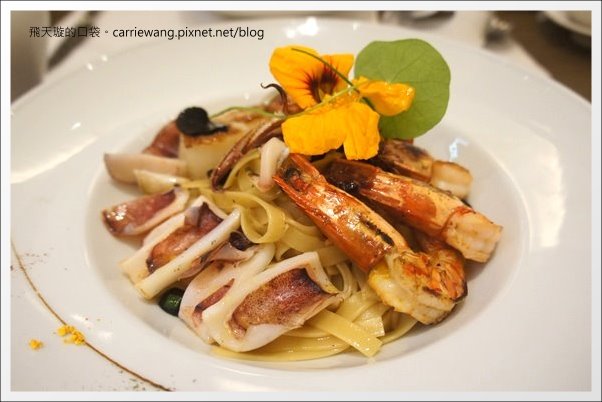 【台中美食推薦】采采食茶文化．Cha Cha Thé。食材驚艷、價格驚人@台中大遠百2F