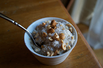 Coco-Ginger-Hazelnut Oatmeal