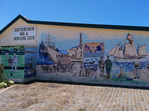Edithburgh Bowling and RSL Club Mural