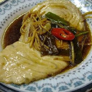 梁記嘉義雞肉飯