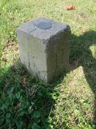 12 Mile Circle Stone Monument - 6 Mile