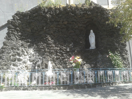 Grotta A Maria Immacolata