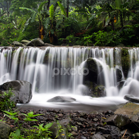 by Abdul Rahman - Nature Up Close Water