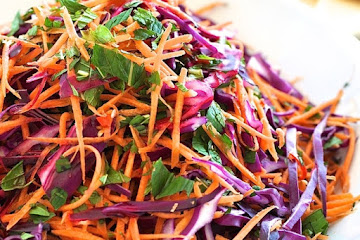 Shredded Red Cabbage, Carrot and Mint Salad