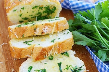 Parmesan Herb Garlic Bread