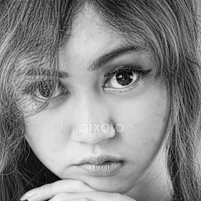 women in BW by Ainul Black - Black & White Portraits & People