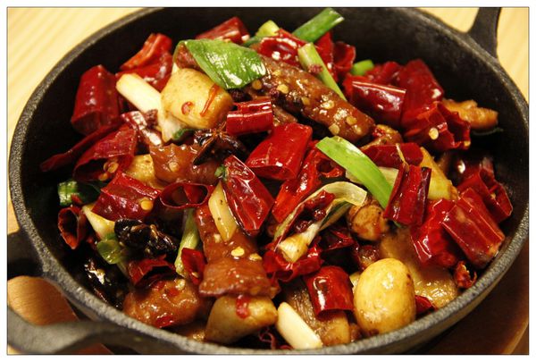 【新北市永和區】永和比漾廣場B2餐廳新開幕．承傳福利川菜四十年正統手藝．川味麻辣好過癮．大口吃飯開飯啦－▨窩客島+開飯川食堂(永和店)▨