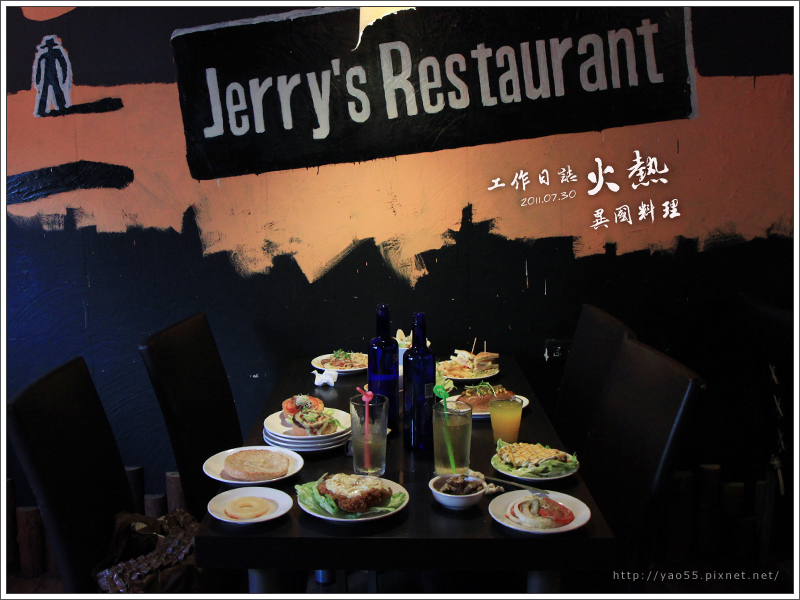 台南｜JERRY'S 異國美食，美味甜甜圈漢堡，學生最愛超隱密老店!!
