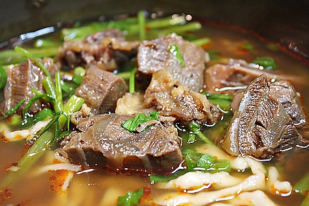 【聞香坊】汕頭清燉牛肉麵換新裝