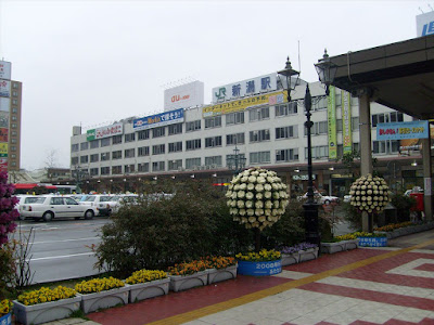 Niigata Station after a dewey start