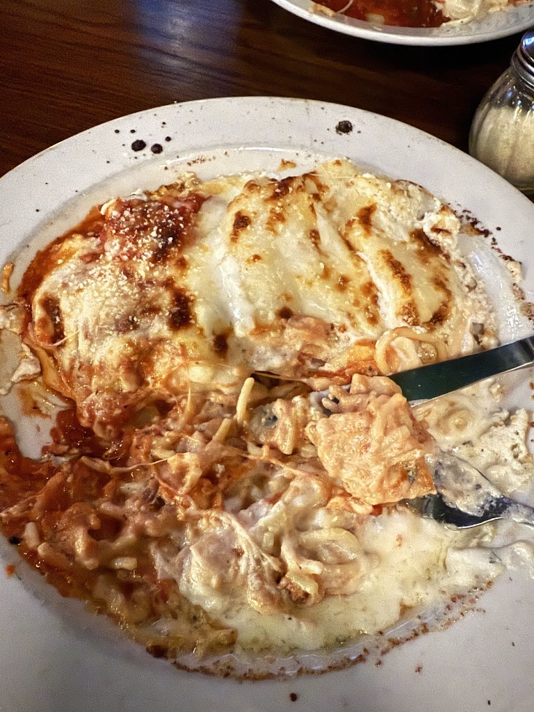  Avantis Italian Restaurant & Pub