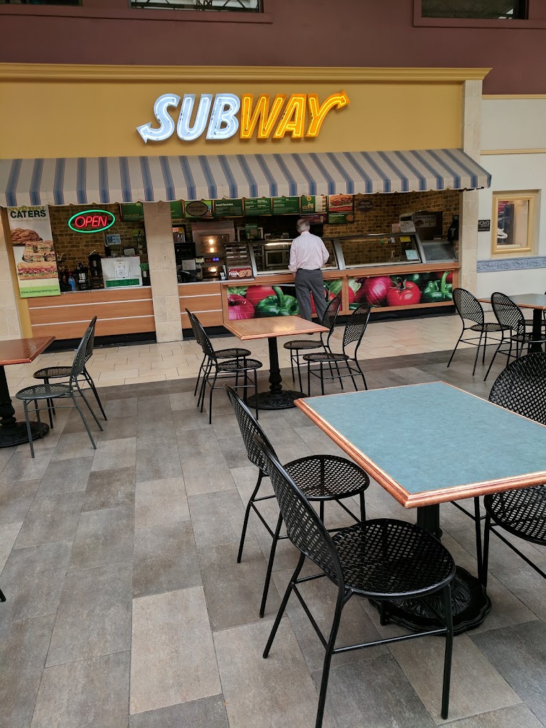  SUBWAY®Restaurants