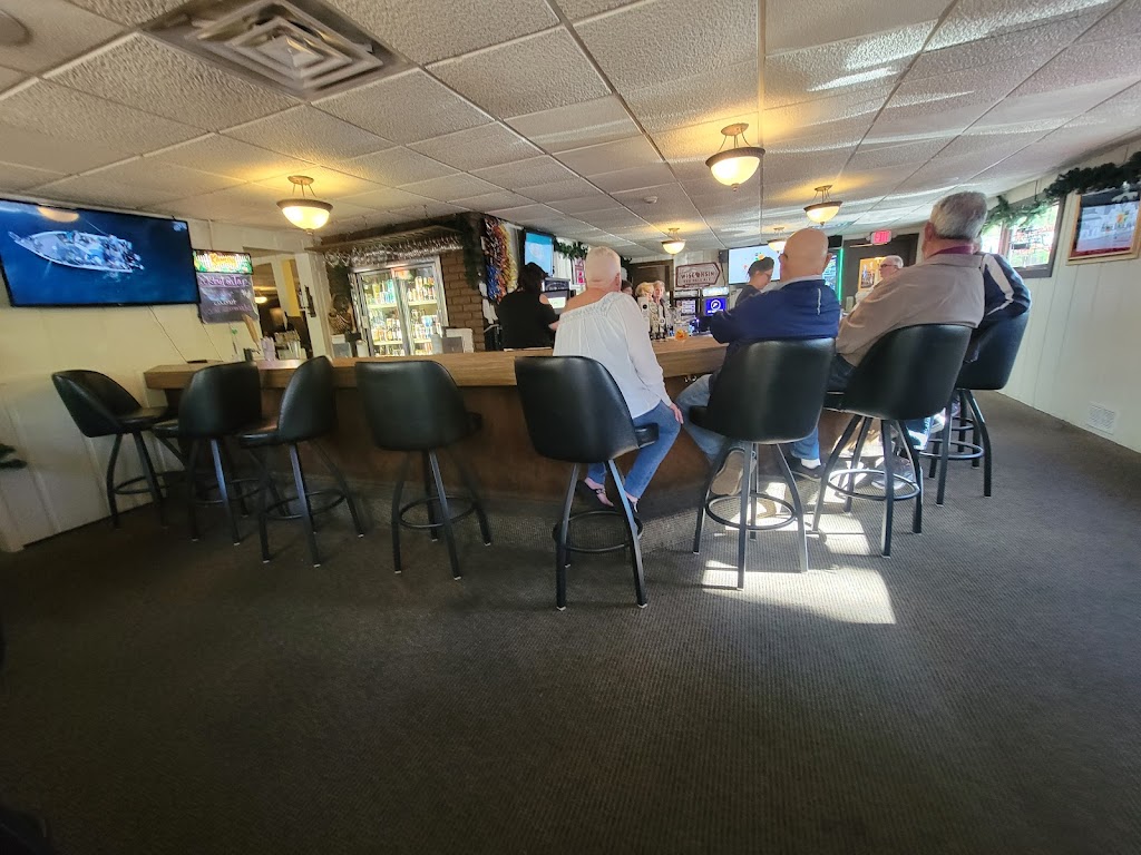  Majerle's Black River Grill