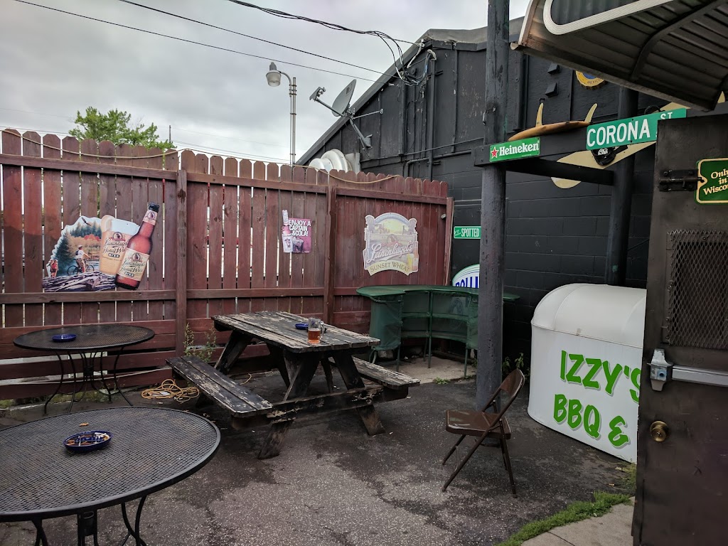  Izzy's Bbq Lounge & Grille