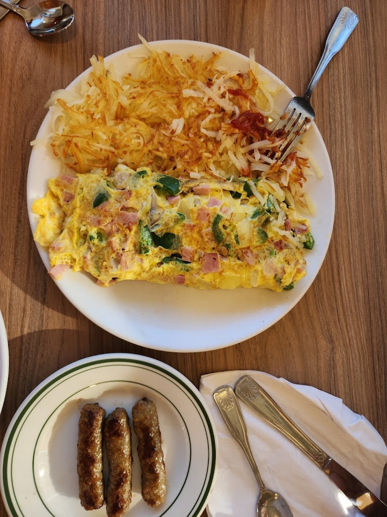  Parkway | Family Restaurant