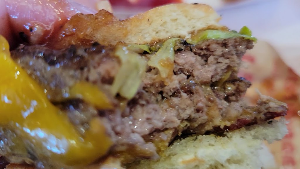  Georgie Porgie's Treefort Restaurant - Mount Pleasant / Racine