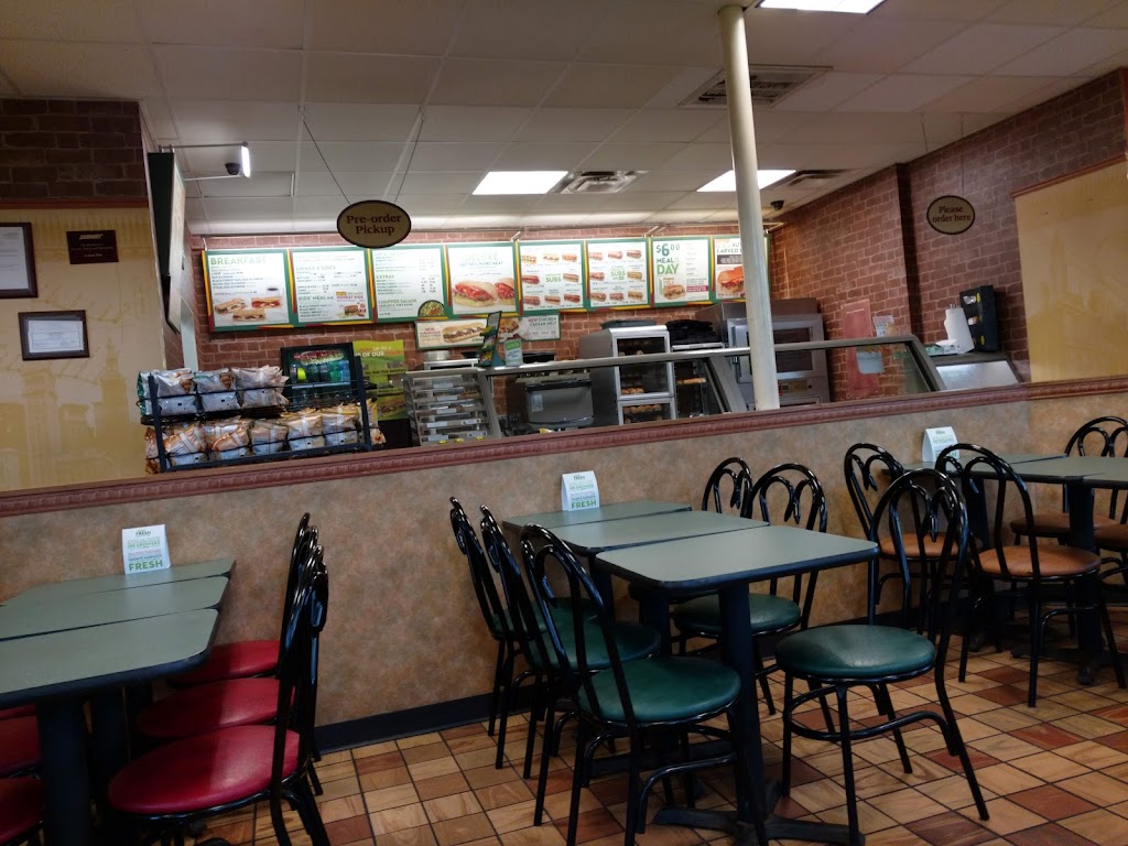  SUBWAY®Restaurants