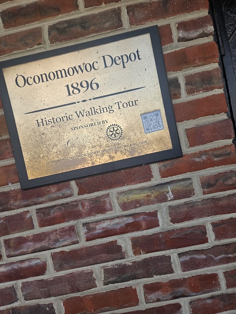  Maxim's at Oconomowoc Depot