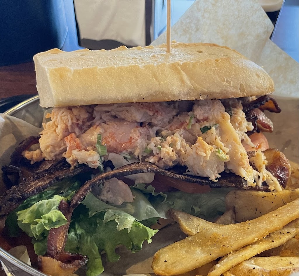  The Social House Of Rice Lake