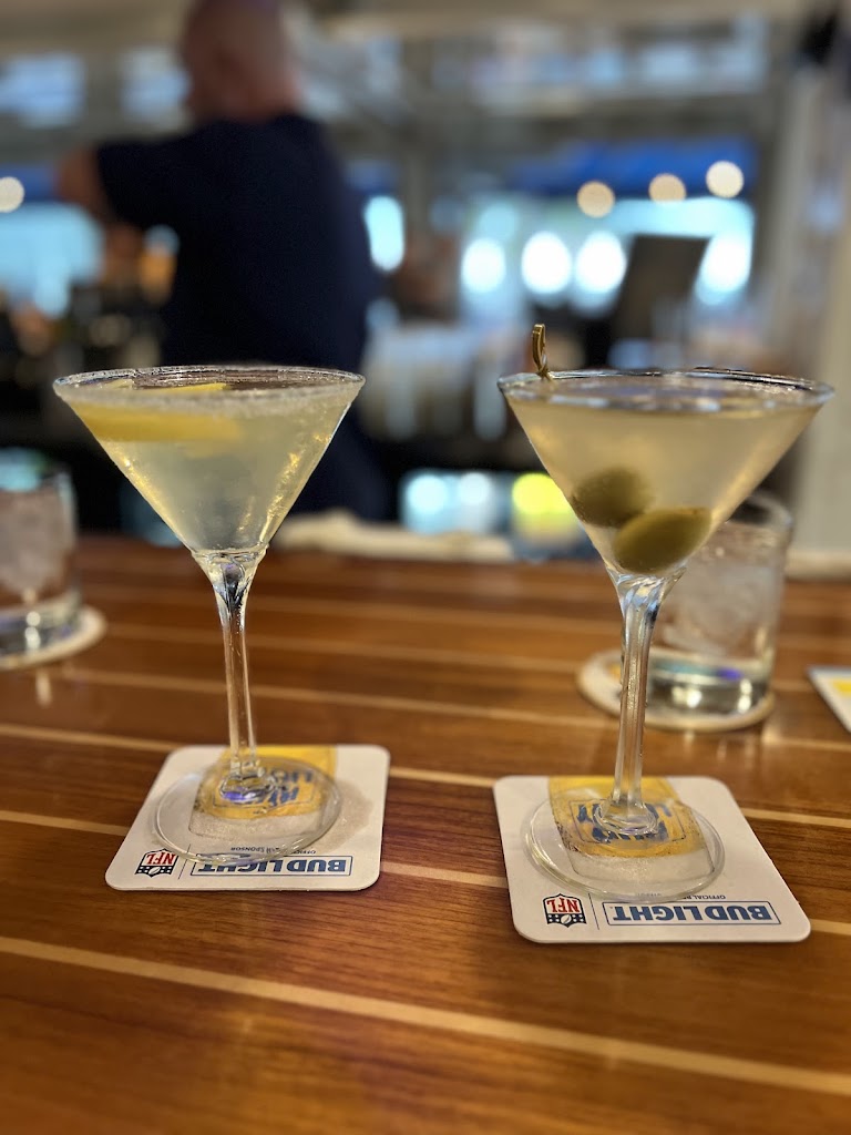  Boathouse On The Bay