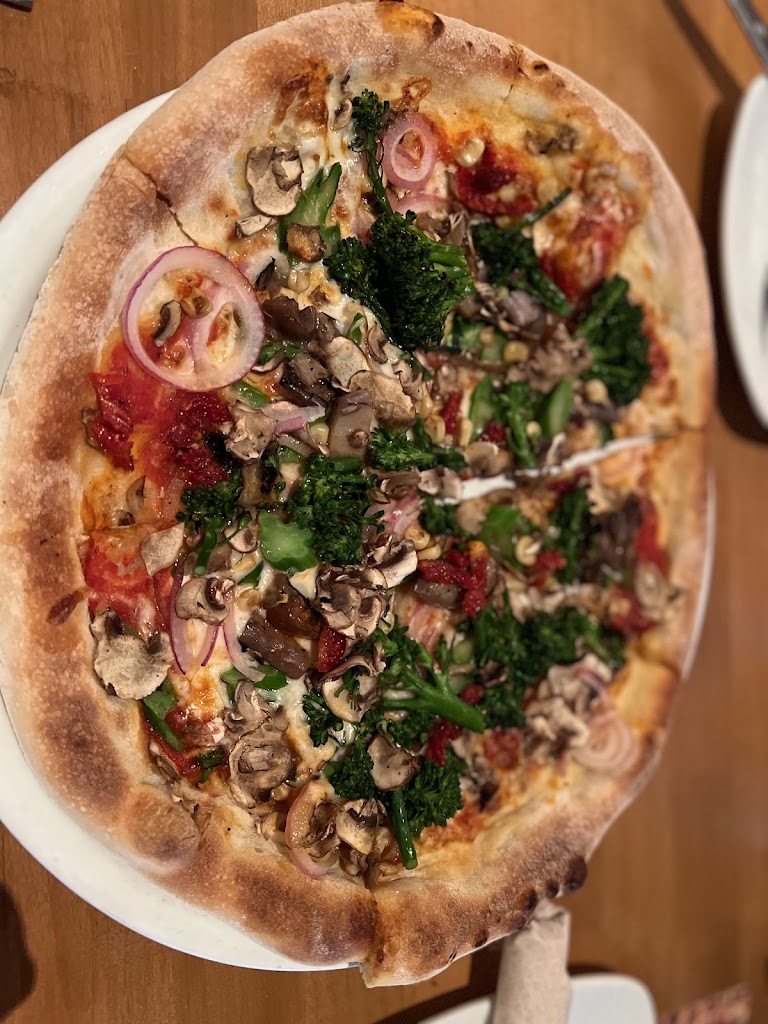  California Pizza Kitchen at Bayshore Town Center