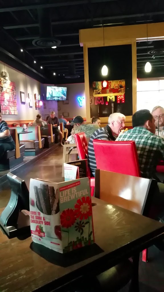  Red Robin Gourmet Burgers and Brews