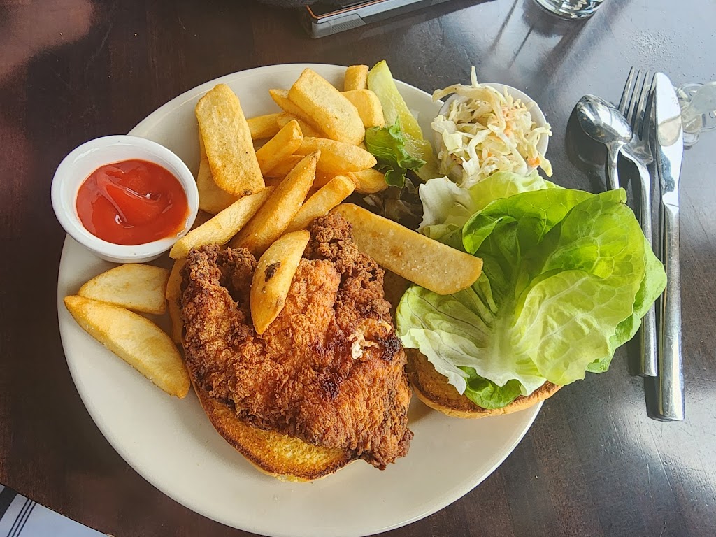  Inn at Cedar Crossing