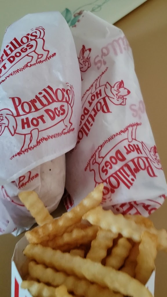  Portillo's Madison, Wisconsin - West Towne