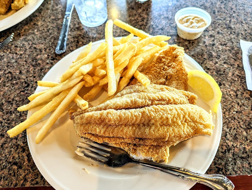  Huck Finn's On the Water