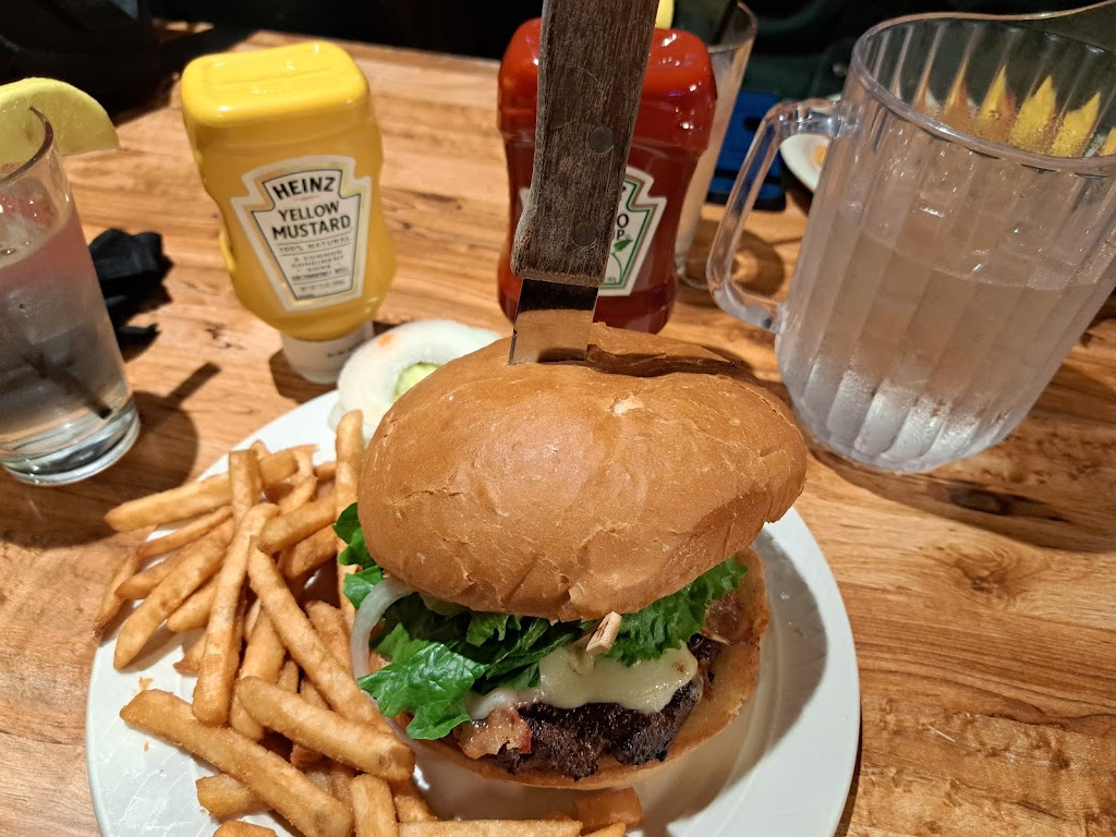  Dalles House Restaurant & Lounge