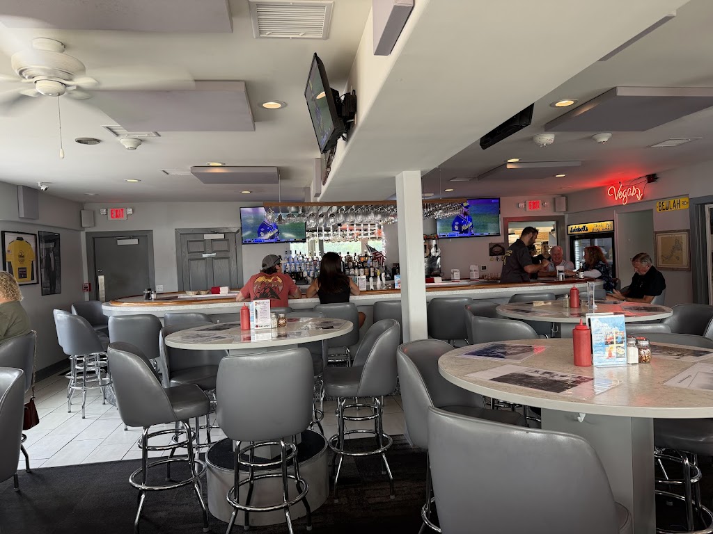  Lulabell’s Dockside