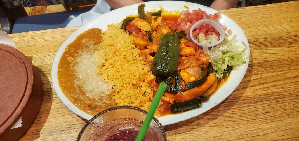  El Beso Restaurante & Cantina of Greenfield