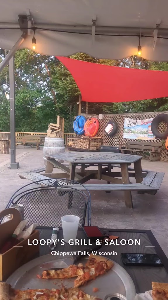  Loopy's Grill & Saloon