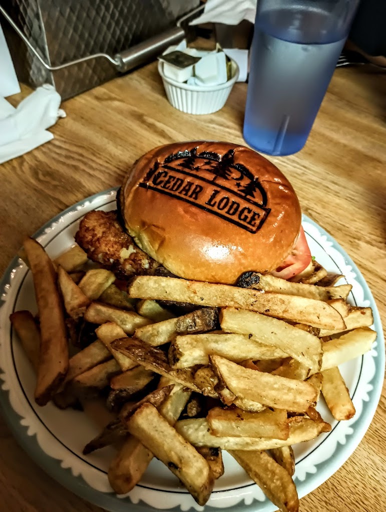  Cedar Lodge