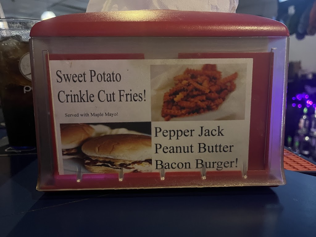  Hank's Restaurant & Drinkery