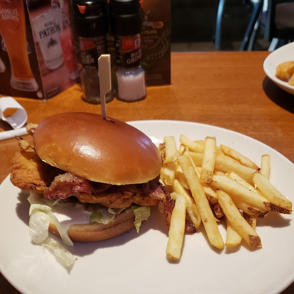  Applebee's Grill + Bar