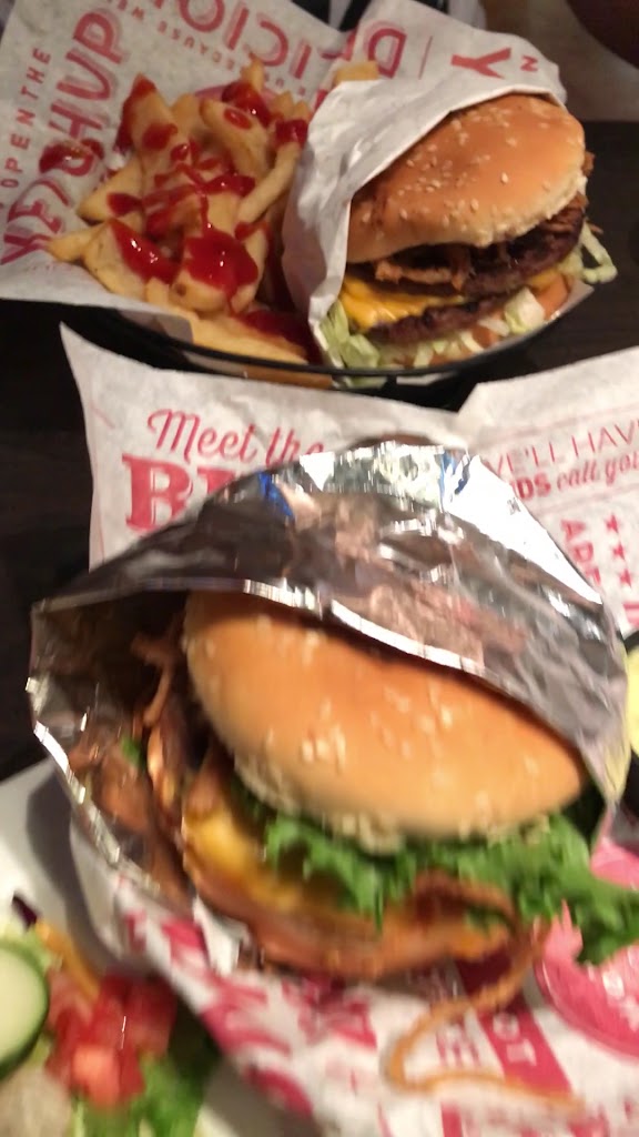  Red Robin Gourmet Burgers and Brews