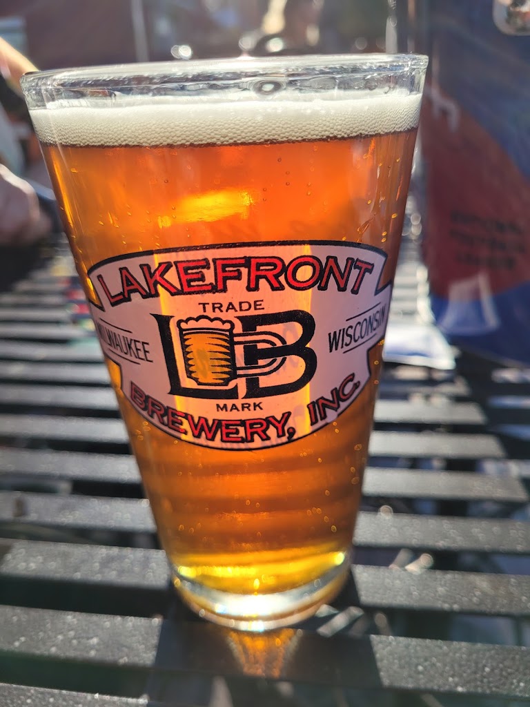  Beer Snobs Ale & Eats