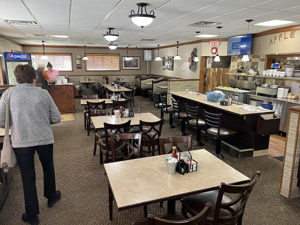  Apple Tree Family Restaurant