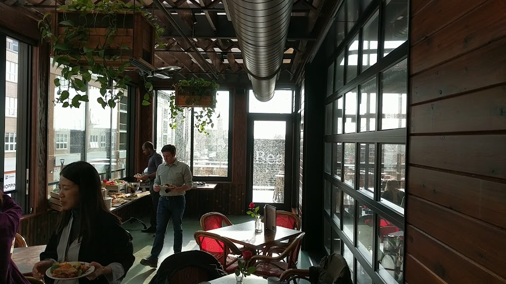  Café Hollander Brookfield Corners